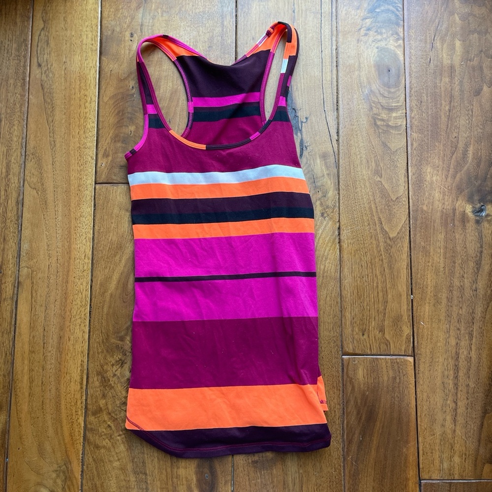 lululemon workout tank top!
